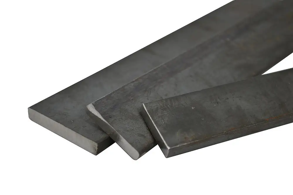 7185dbeee74a346065f405ed18a1ff6b.webp płaskownik stalowy gładki 20x5 mm surowy - Image 1